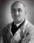 Le docteur André-Thomas, neurologue de l’Hôpital St-Joseph à Paris, son professeur de neurologie.